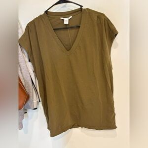 Athleta outbound twist tee. Size XL